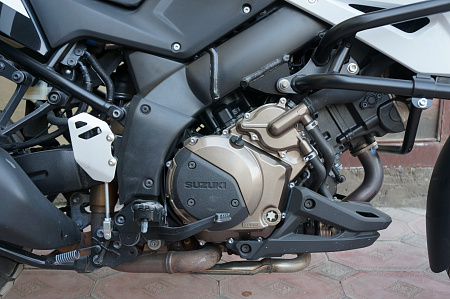 SUZUKI DL 1050 V-STROM