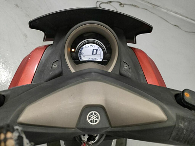 YAMAHA N-MAX 125