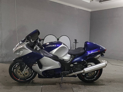 SUZUKI GSX1300R HAYABUSA