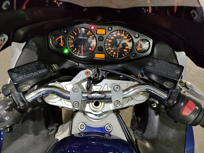 SUZUKI GSX1300R HAYABUSA