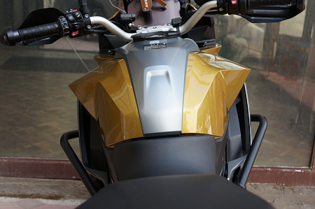 BMW F 900 XR