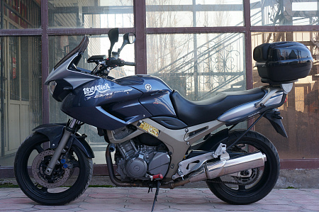 YAMAHA TDM 900