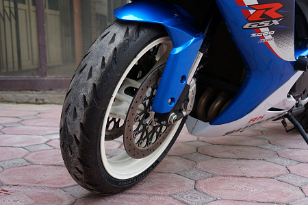 SUZUKI GSX-R 600