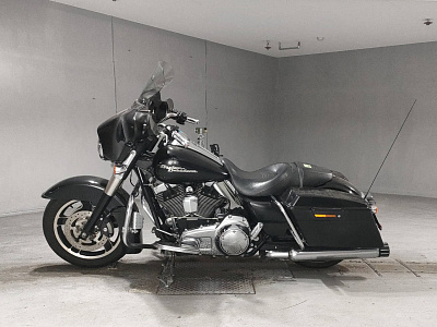 HARLEY-DAVIDSON STREET GLIDE FLHX1580