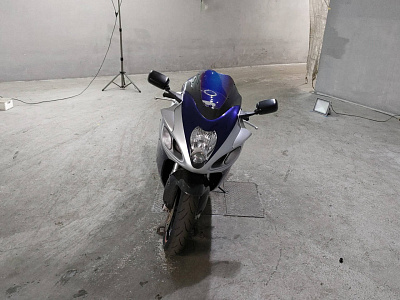 SUZUKI GSX1300R HAYABUSA