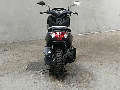 YAMAHA N-MAX 125
