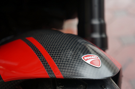 DUCATI DIAVEL CARBON