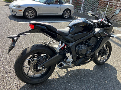 HONDA CBR650R