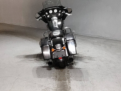 HARLEY-DAVIDSON STREET GLIDE FLHX1580