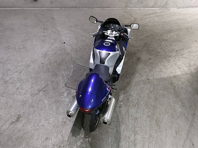 SUZUKI GSX1300R HAYABUSA