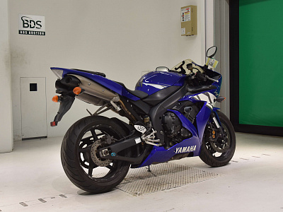 YAMAHA YZF-R1