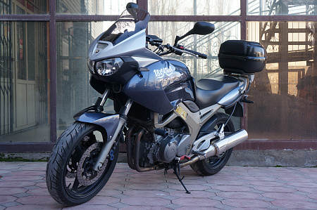 YAMAHA TDM 900